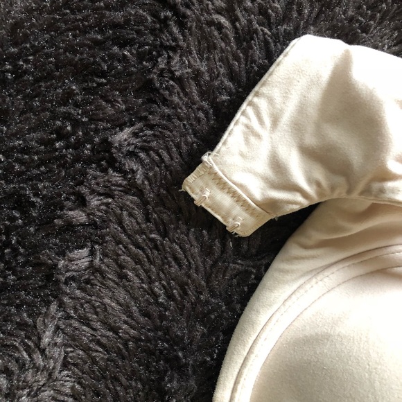 Victoria Secret Bra - Picture 3 of 5